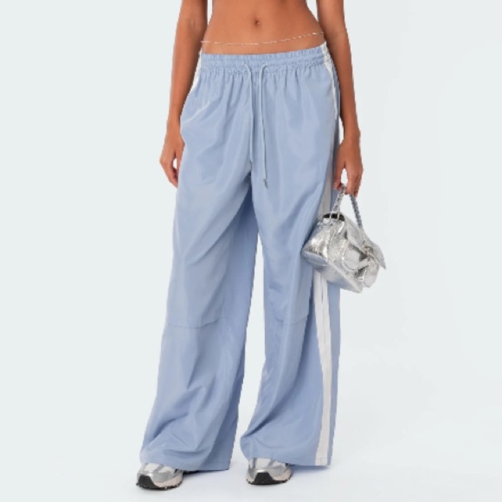 Edikted Fauna Nylon Tack Pants Baby Blue